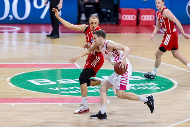 荣耀与责任 荣耀与责任